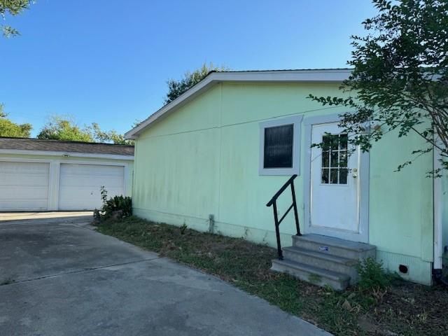 2035 Stone Trace Drive, Rosharon, TX 77583