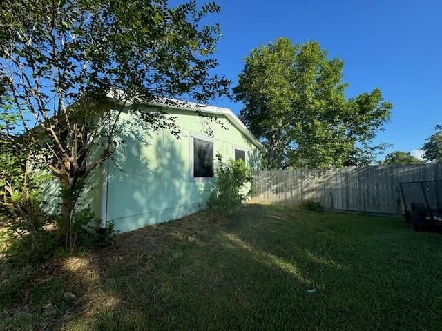 2035 Stone Trace Drive, Rosharon, TX 77583