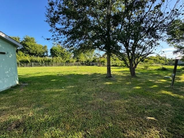 2035 Stone Trace Drive, Rosharon, TX 77583