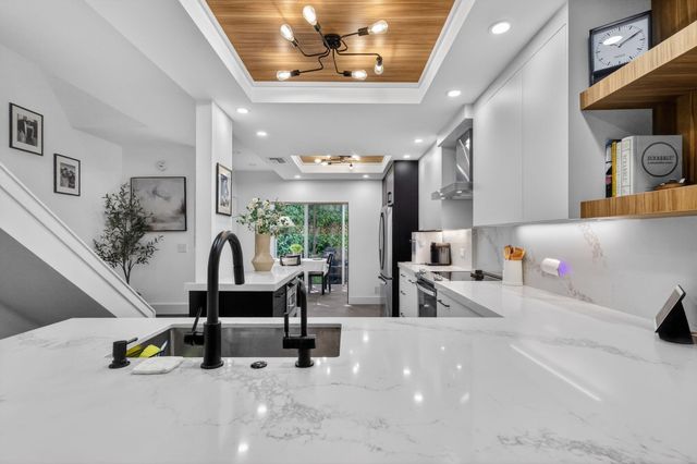 836 Kokomo Key Lane, Delray Beach, FL 33483