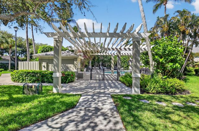 836 Kokomo Key Lane, Delray Beach, FL 33483