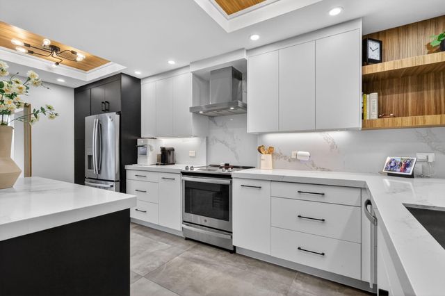 836 Kokomo Key Lane, Delray Beach, FL 33483