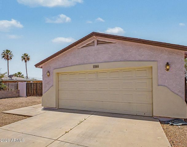 1564 S ROYAL PALM Road, Apache Junction, AZ 85119