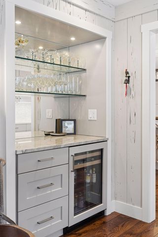 7108 Shannon Drive, Edina, MN 55439