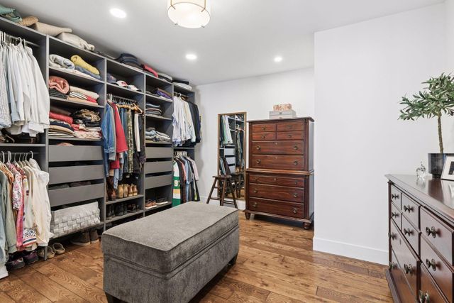 7108 Shannon Drive, Edina, MN 55439