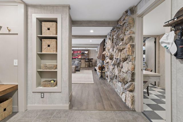 7108 Shannon Drive, Edina, MN 55439