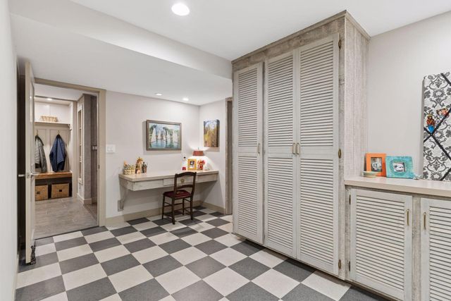 7108 Shannon Drive, Edina, MN 55439