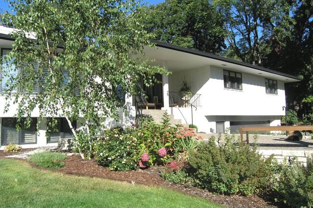 7108 Shannon Drive, Edina, MN 55439