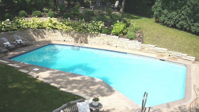 7108 Shannon Drive, Edina, MN 55439