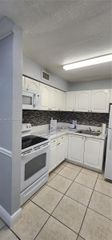 9405 SW 76th Street Y32, Miami, FL 33173