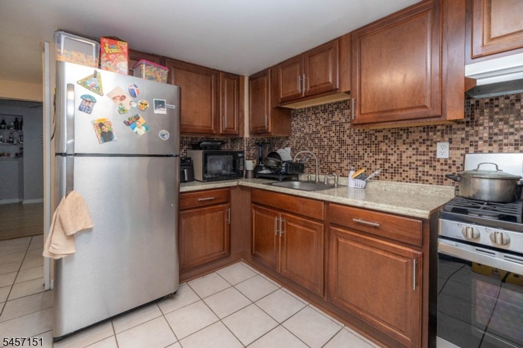 222 Bowers St, Jersey City, NJ 07307 — photo 5