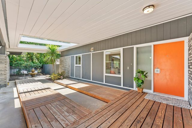 4935 Fair Oaks Blvd, Carmichael, CA 95608