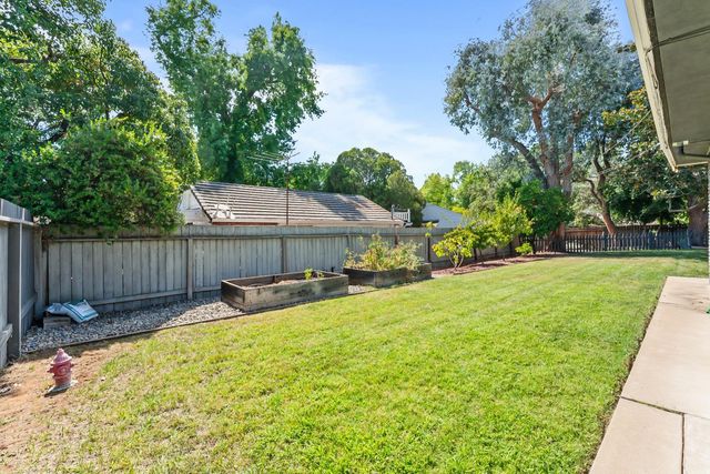 4935 Fair Oaks Blvd, Carmichael, CA 95608