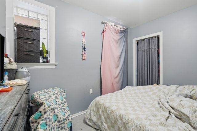 2527 S Harding Avenue, Chicago, IL 60623