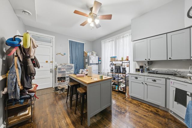 2527 S Harding Avenue, Chicago, IL 60623