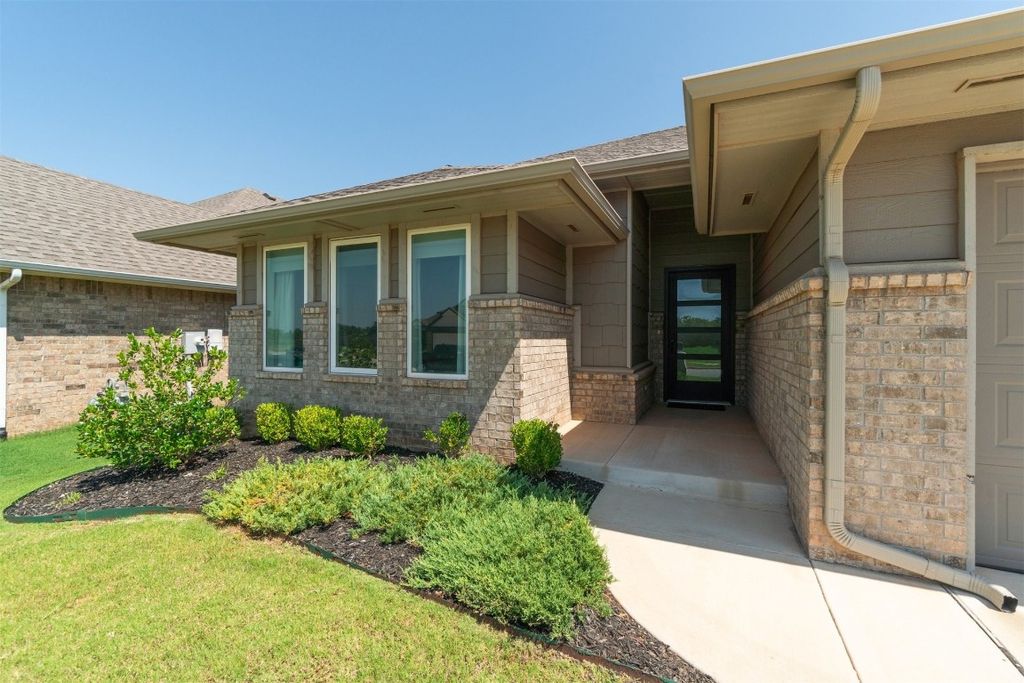 3433 NW 159th Terrace, Edmond, OK 73013