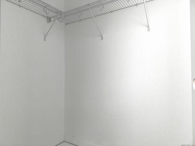 1413 Burrs Ferry Ct, Seguin, TX 78155