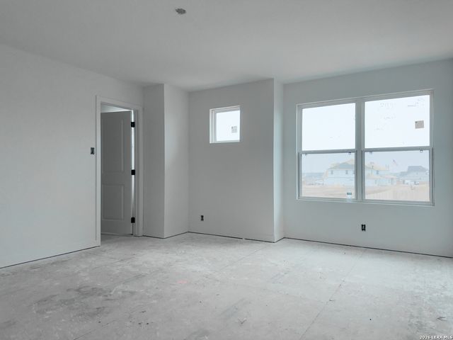 1413 Burrs Ferry Ct, Seguin, TX 78155