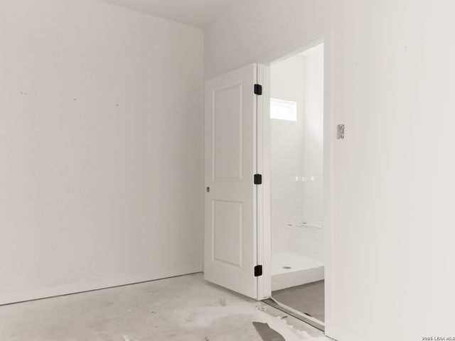 1413 Burrs Ferry Ct, Seguin, TX 78155