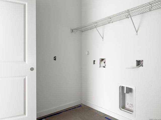 1413 Burrs Ferry Ct, Seguin, TX 78155