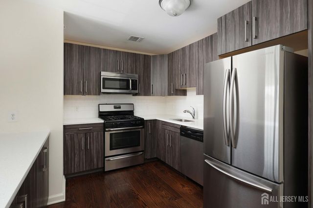 1400 St George Avenue 303, Avenel, NJ 07001