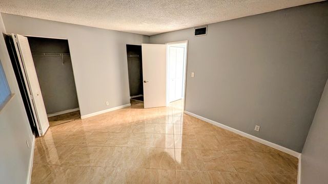 1131 SE 4th Street 1070, Boynton Beach, FL 33435