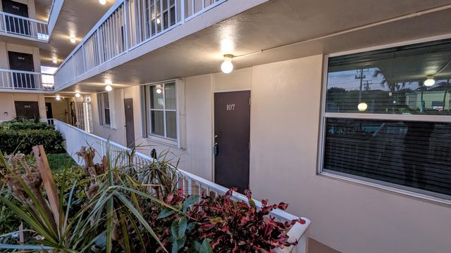 1131 SE 4th Street 1070, Boynton Beach, FL 33435
