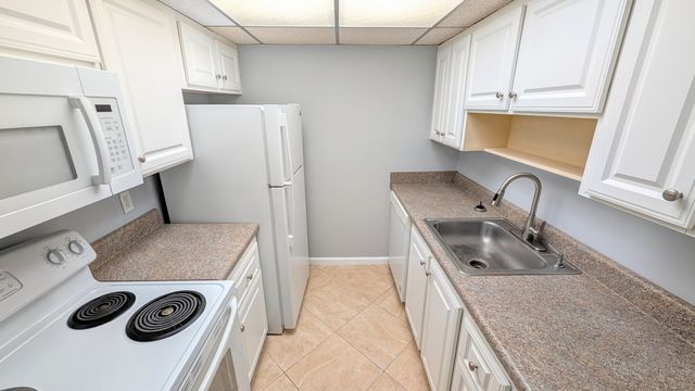 1131 SE 4th Street 1070, Boynton Beach, FL 33435