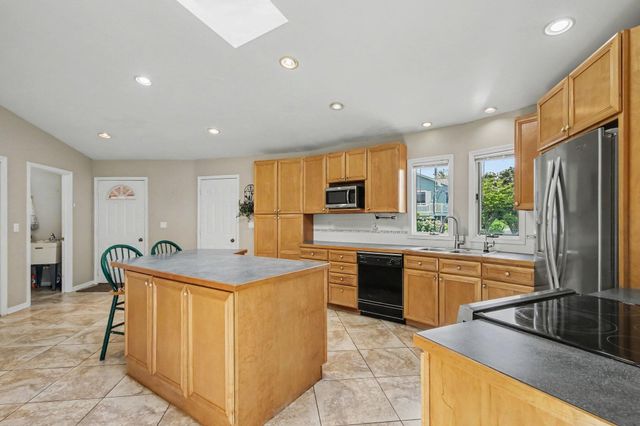14418 Ott Lane, Grand Haven, MI 49417