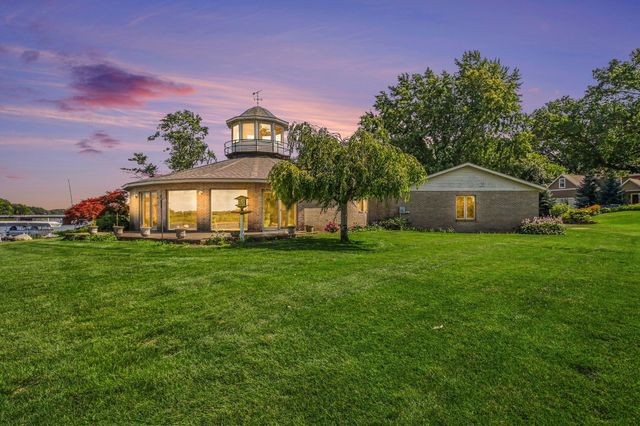 14418 Ott Lane, Grand Haven, MI 49417