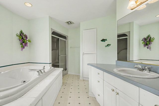 14418 Ott Lane, Grand Haven, MI 49417
