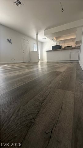 4300 North Lamont Street 233, Las Vegas, NV 89115