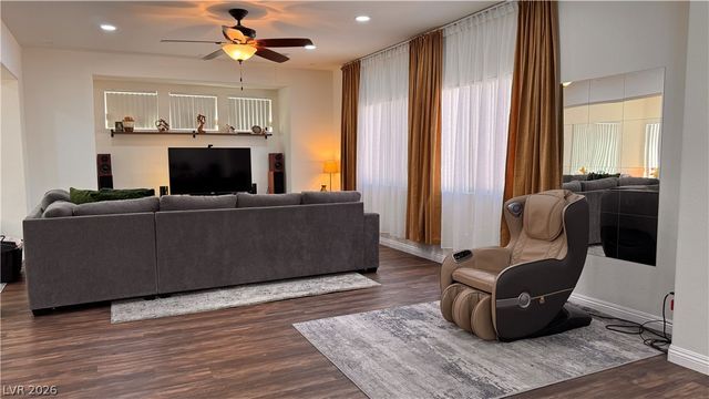 1016 Bistro Bay Avenue, North Las Vegas, NV 89086
