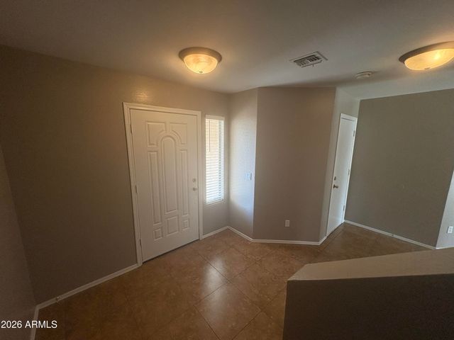 3245 W SANTA CRUZ Avenue W, San Tan Valley, AZ 85144