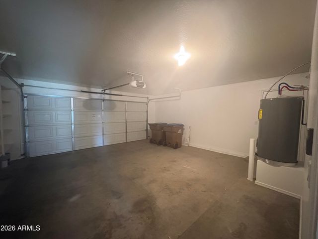 3245 W SANTA CRUZ Avenue W, San Tan Valley, AZ 85144