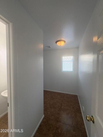 3245 W SANTA CRUZ Avenue W, San Tan Valley, AZ 85144
