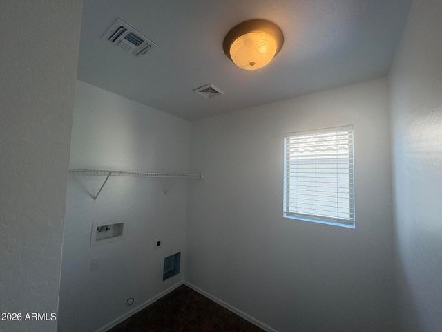 3245 W SANTA CRUZ Avenue W, San Tan Valley, AZ 85144