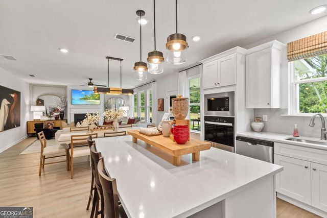 2755 Pechaver Court, Snellville, GA 30039