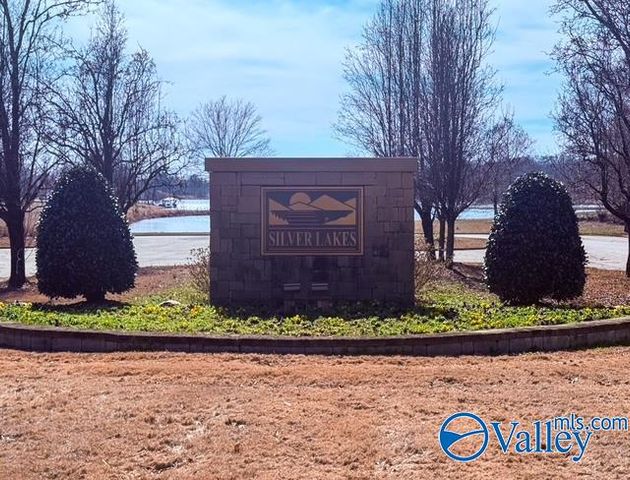 25 Silver Lakes Blvd, Gadsden, AL 35905