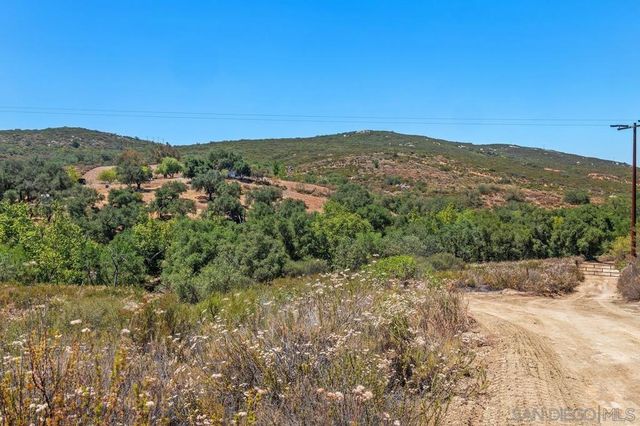23895 Ladrido, Ramona, CA 92065