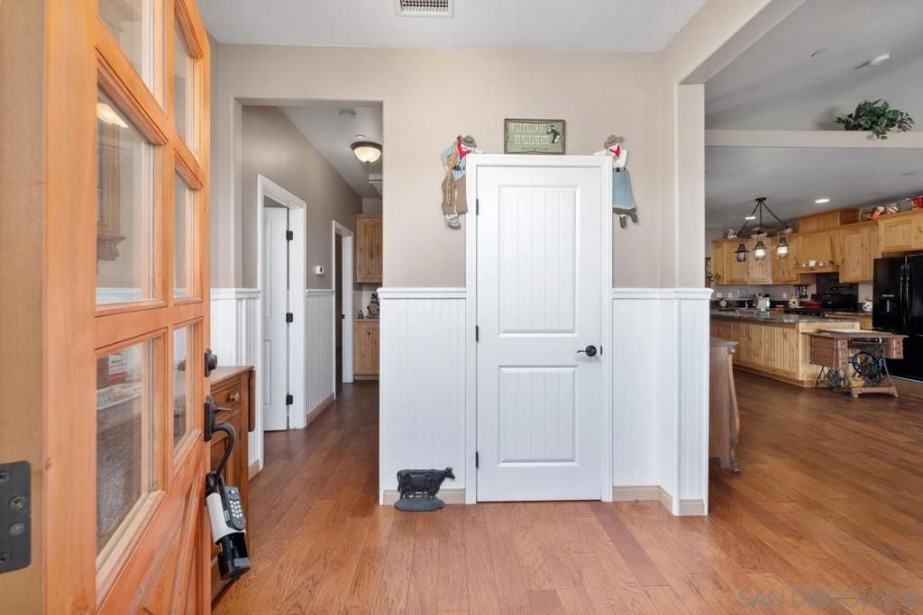 Image 34 of property listing at 23895 Ladrido, Ramona, CA 92065