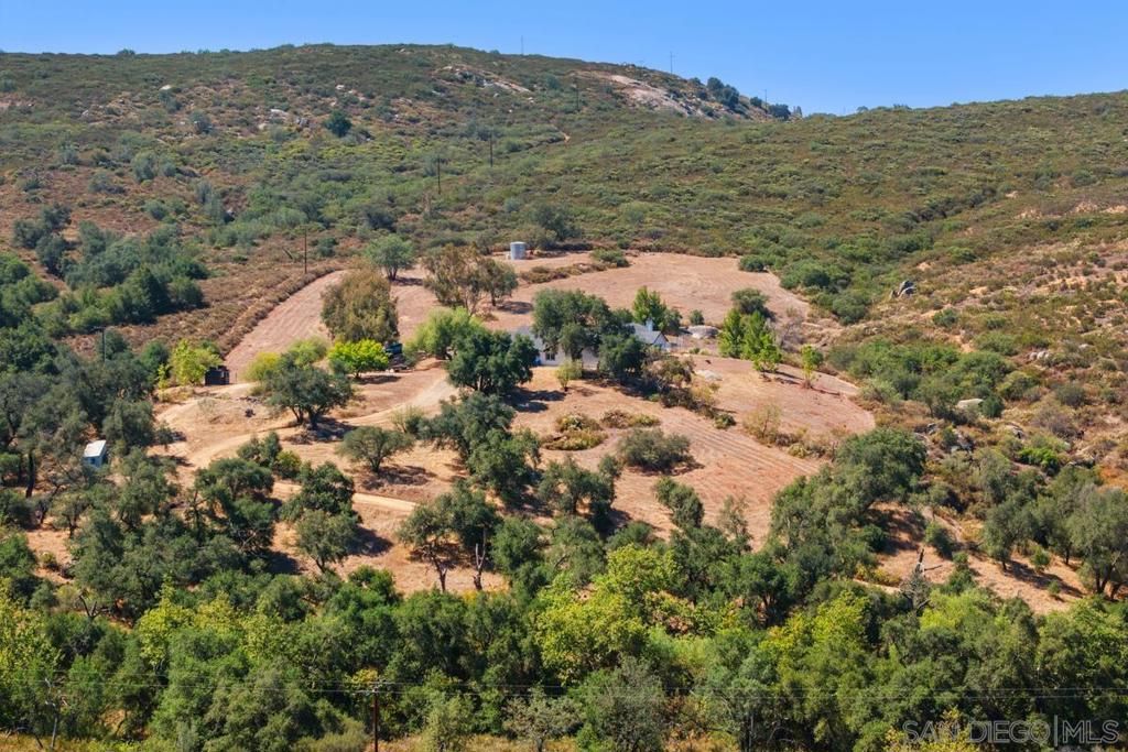Image 48 of property listing at 23895 Ladrido, Ramona, CA 92065