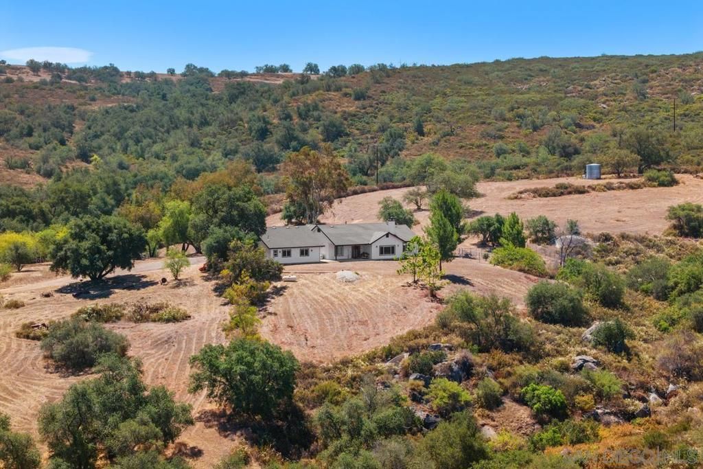 Image 52 of property listing at 23895 Ladrido, Ramona, CA 92065