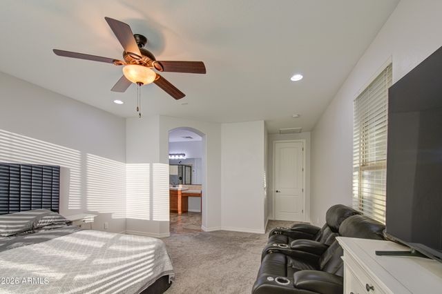 556 W SWEET SHRUB Avenue, Queen Creek, AZ 85140