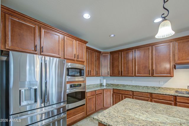 556 W SWEET SHRUB Avenue, Queen Creek, AZ 85140
