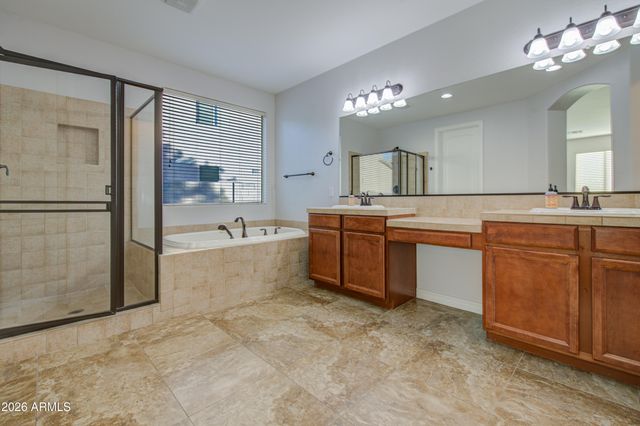 556 W SWEET SHRUB Avenue, Queen Creek, AZ 85140