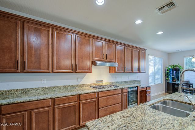 556 W SWEET SHRUB Avenue, Queen Creek, AZ 85140
