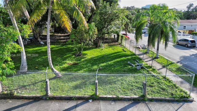 280 NW 33rd Street, Miami, FL 33127