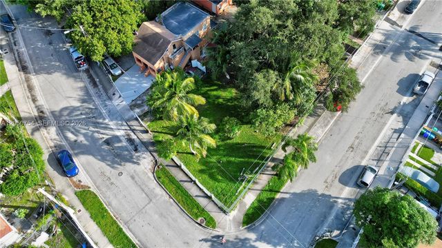 280 NW 33rd Street, Miami, FL 33127
