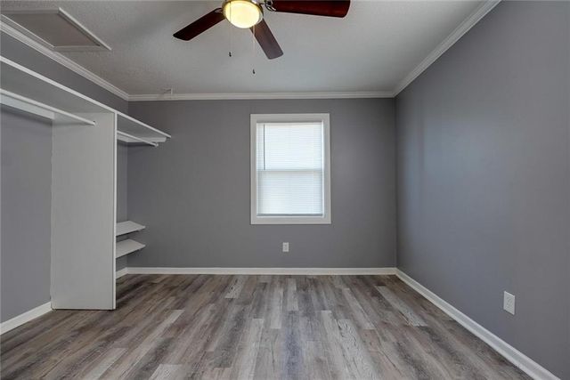 1824 N Vista Drive, Independence, MO 64058